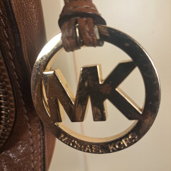 MICHAEL KORS Naomi Brown Glazed Leather Small Crossbody Messenger Zipper Detail - Picture 3 of 15